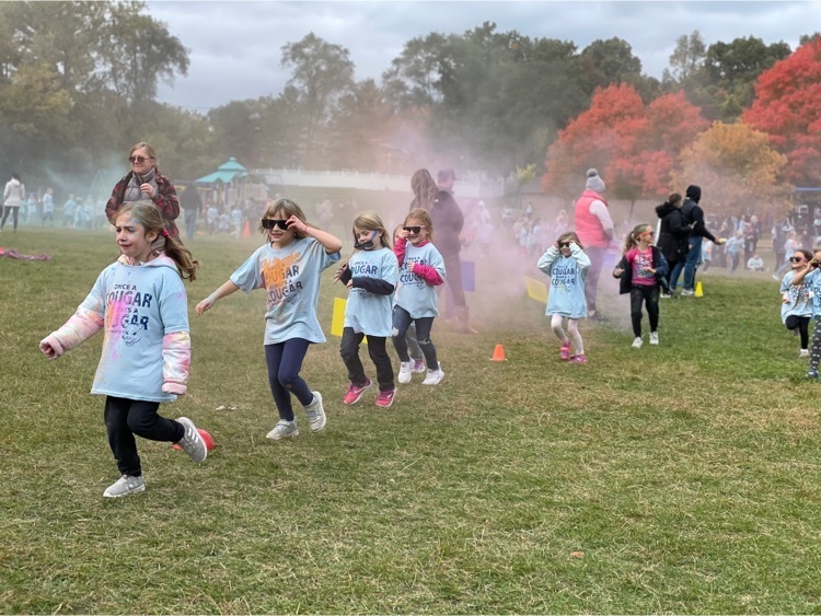kids running at the Color Run
